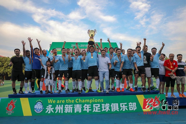 内马尔已经抵达巴塞罗那，但不确定是否出席庆典